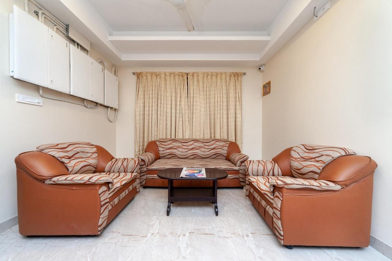 Capital O 17356 Cute Orange Service Apartments Chennai Exterior photo