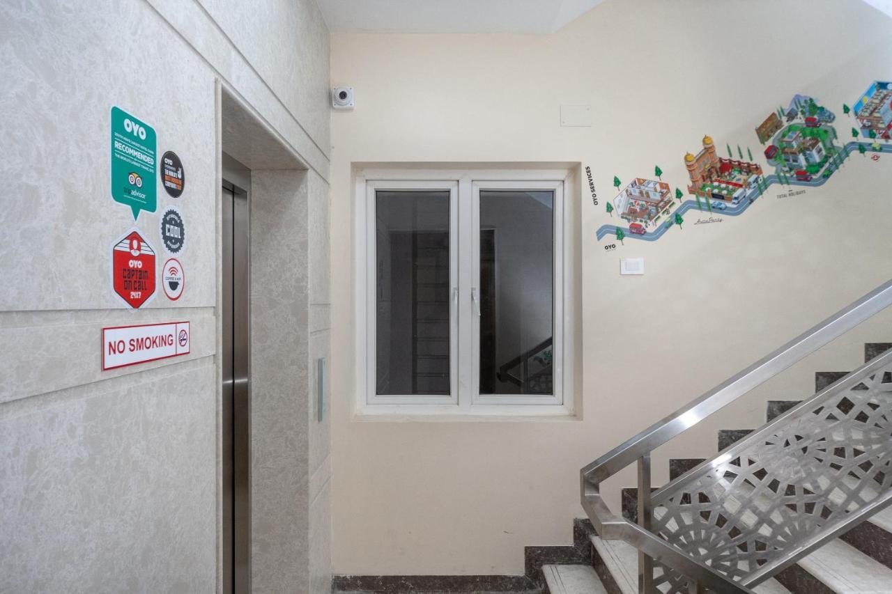 Capital O 17356 Cute Orange Service Apartments Chennai Exterior photo